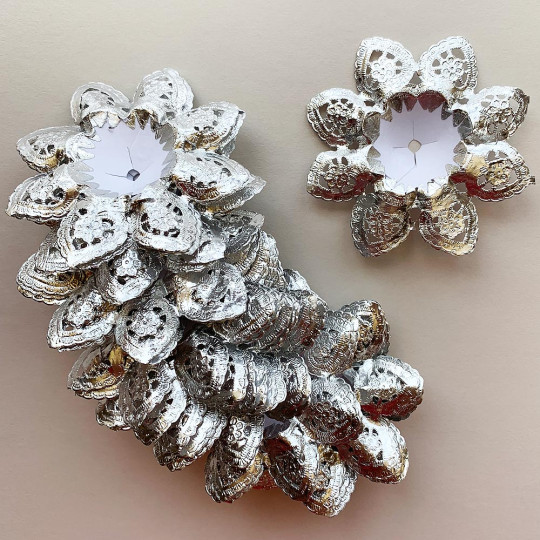 Petite Paper Lace Flower Bouquet Holders in Silver ~ Set of 25 ~ 3-1/8" across